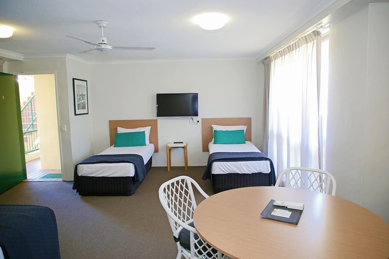 Darcy Arms Hotel Motel Gold Coast Eksteriør bilde