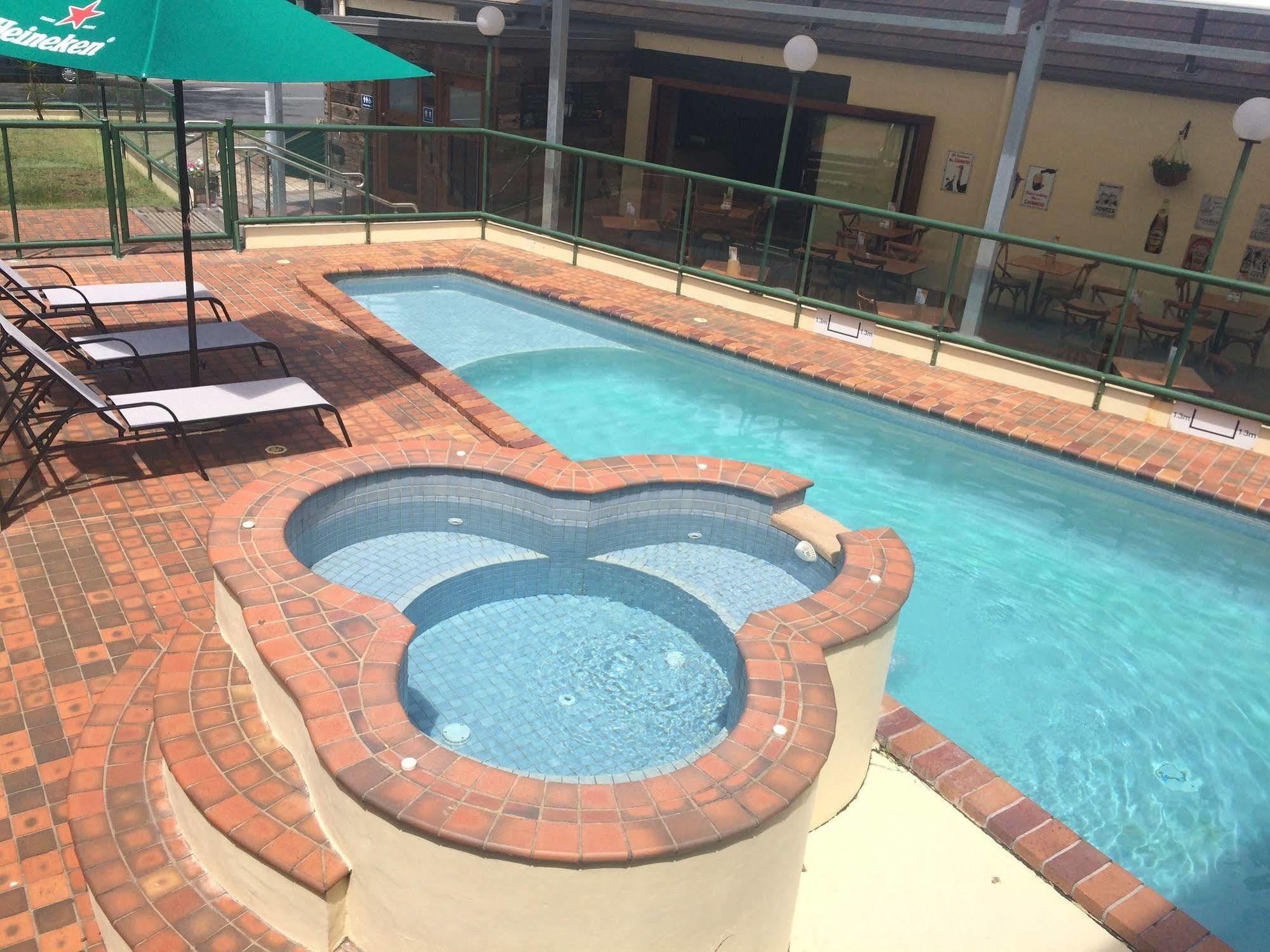 Darcy Arms Hotel Motel Gold Coast Eksteriør bilde