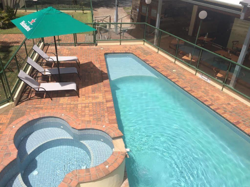 Darcy Arms Hotel Motel Gold Coast Eksteriør bilde