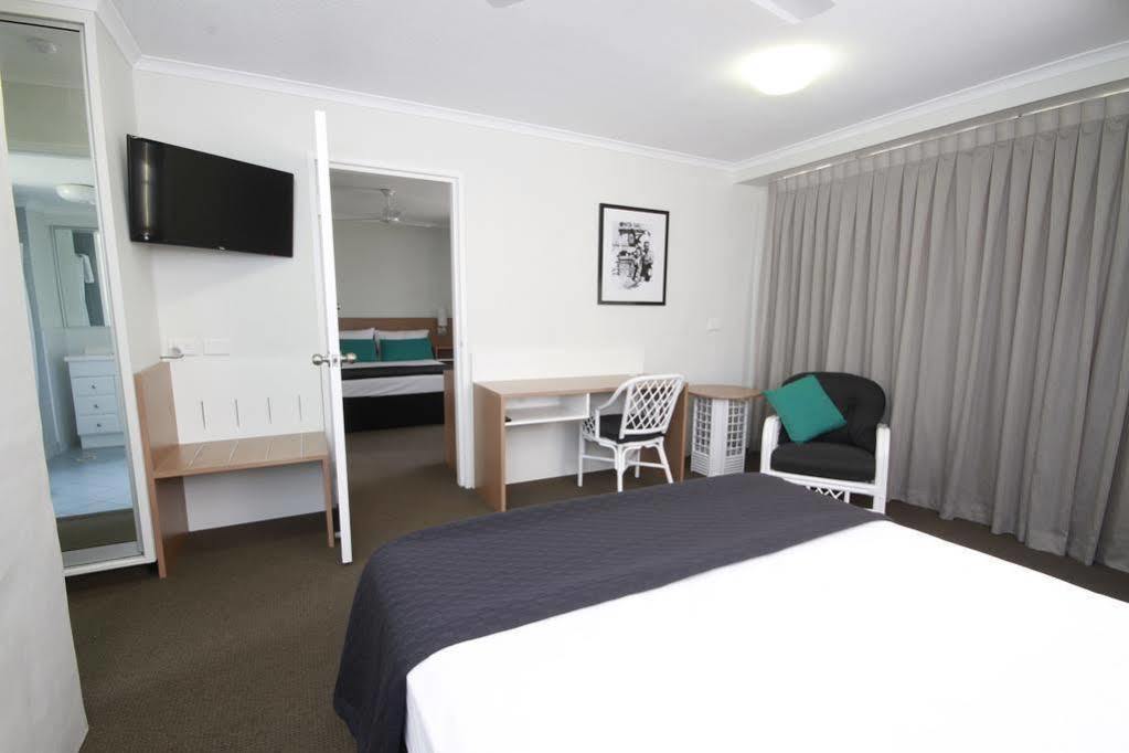 Darcy Arms Hotel Motel Gold Coast Eksteriør bilde